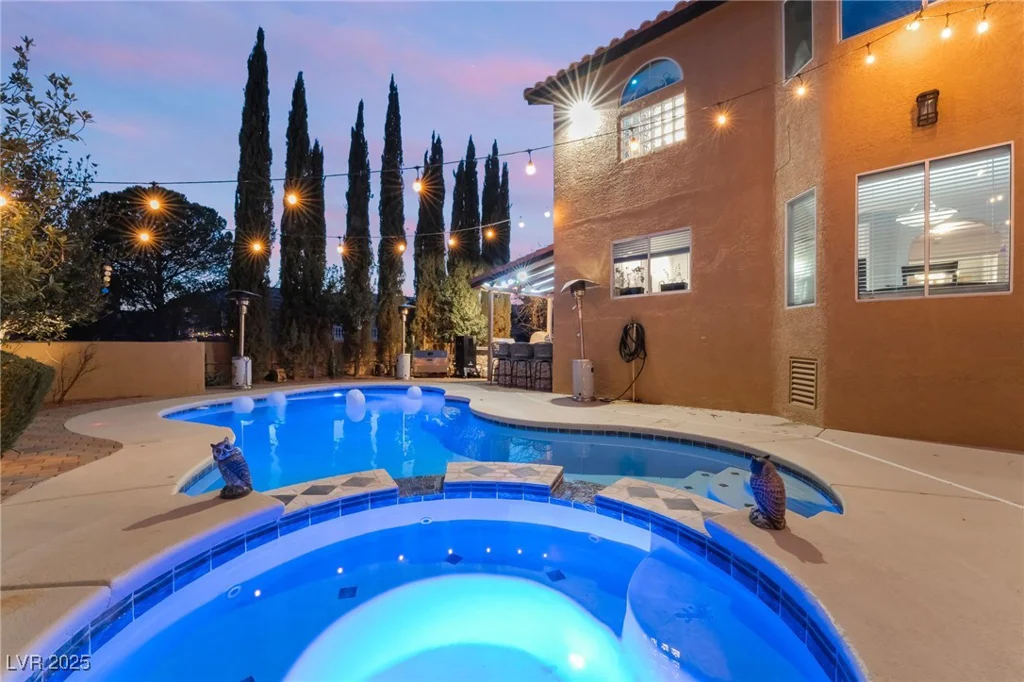 3364 Canoe Cove, Las Vegas, NV 89117
