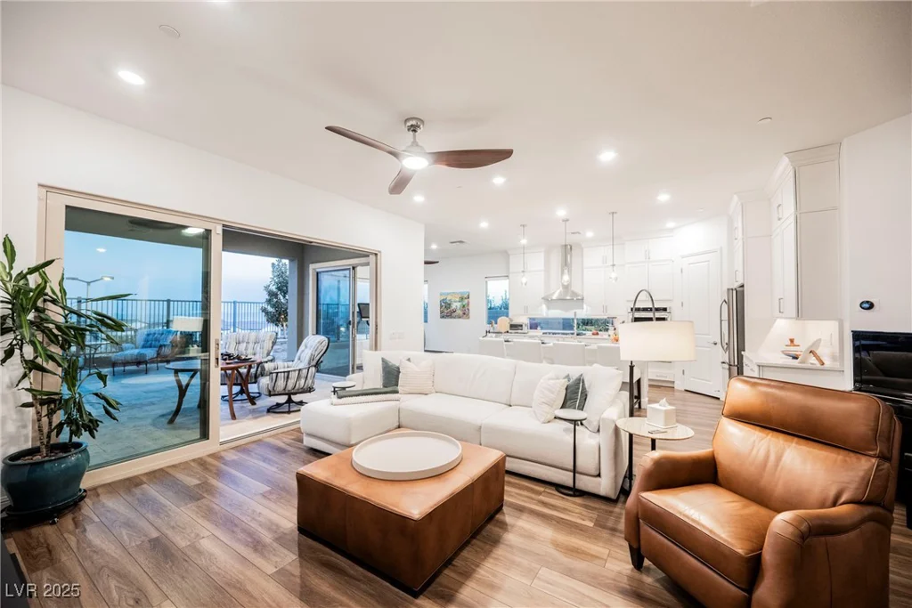140 Springbough, Las Vegas, NV 89138
