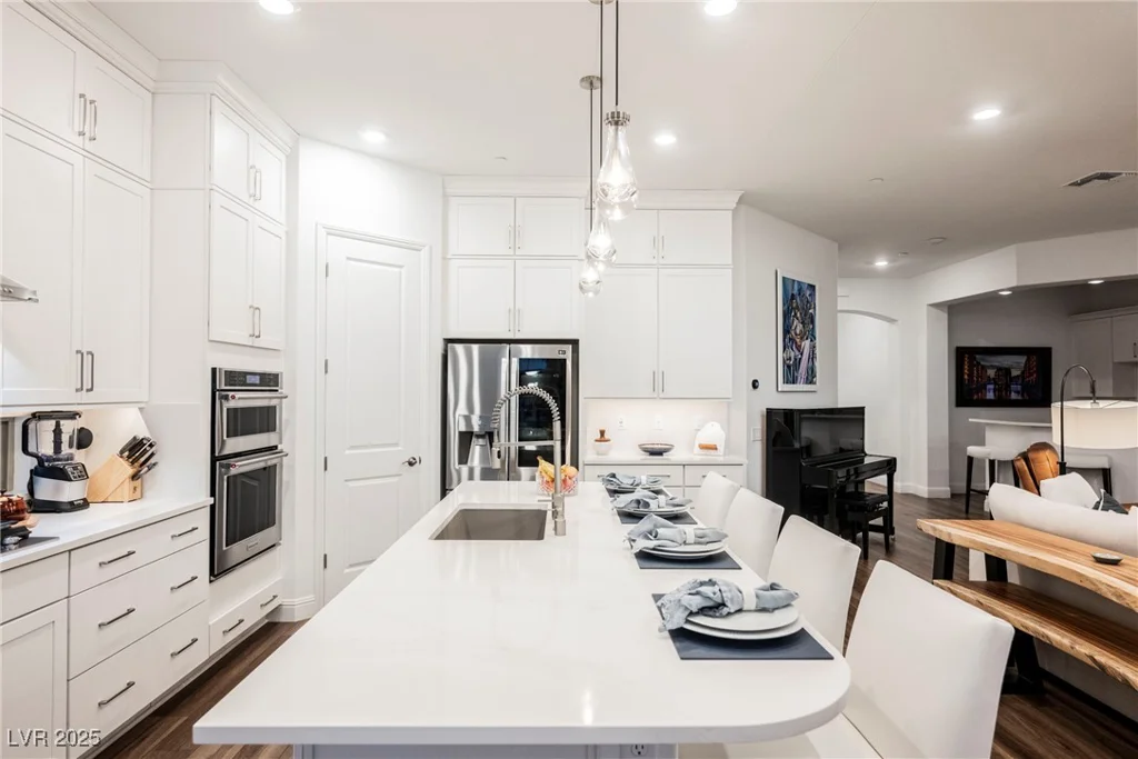 140 Springbough, Las Vegas, NV 89138