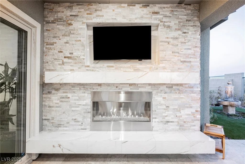 140 Springbough, Las Vegas, NV 89138