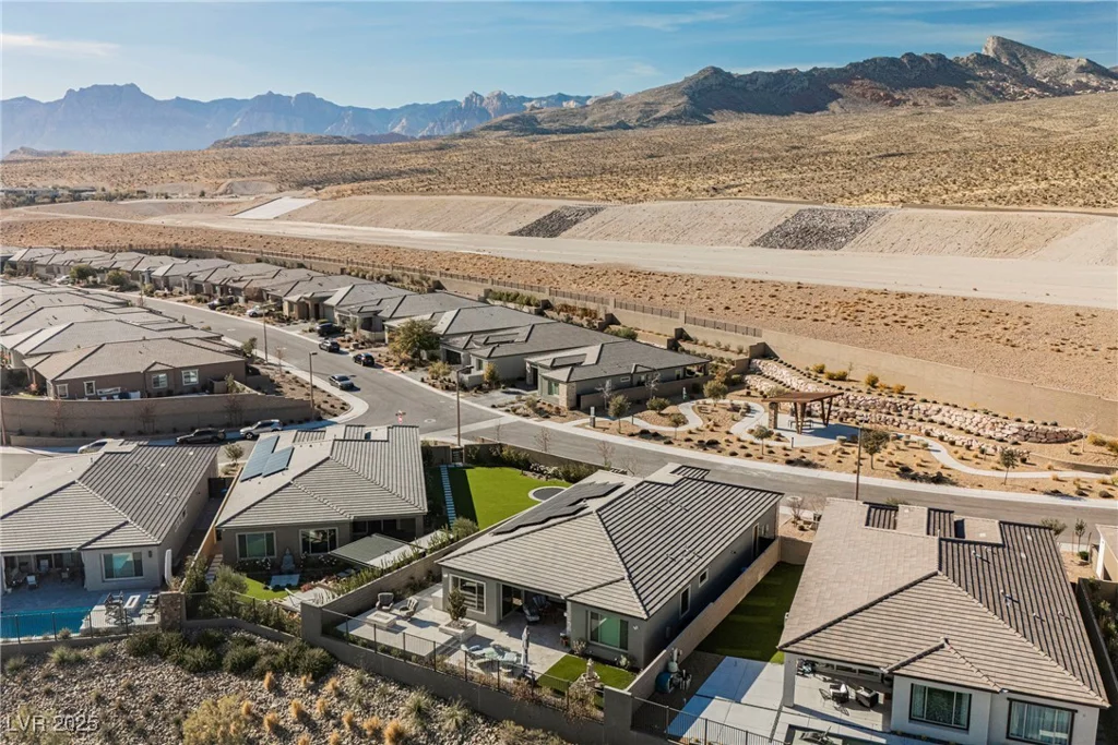 140 Springbough, Las Vegas, NV 89138