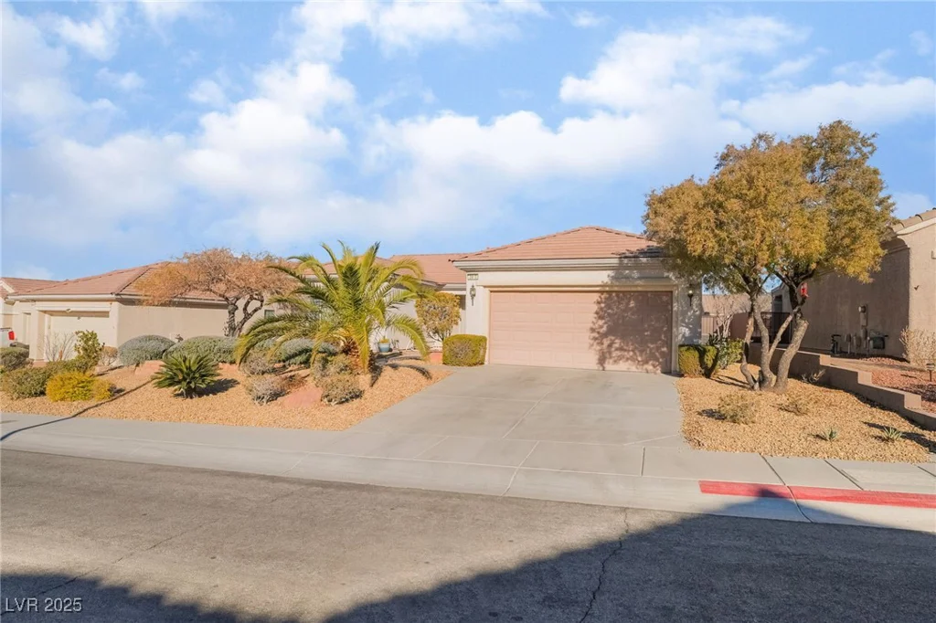 2810 Sapphire Desert, Henderson, NV 89052