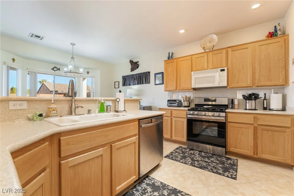 2810 Sapphire Desert, Henderson, NV 89052