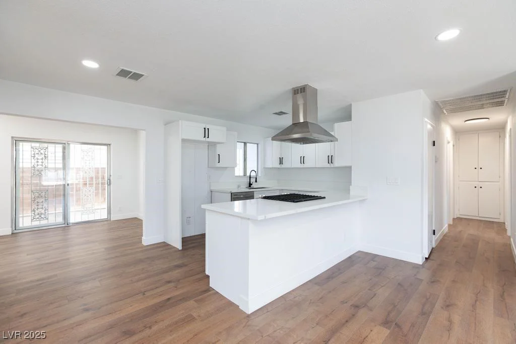 3025 Holmes, North Las Vegas, NV 89030