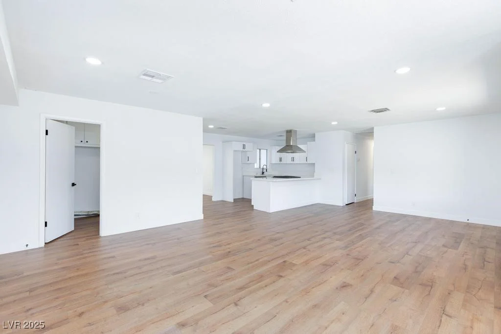 3025 Holmes, North Las Vegas, NV 89030