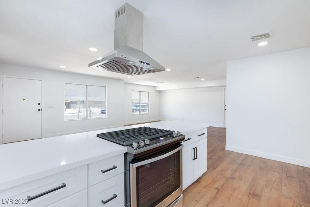 3025 Holmes, North Las Vegas, NV 89030