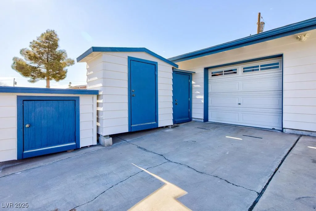 3025 Holmes, North Las Vegas, NV 89030