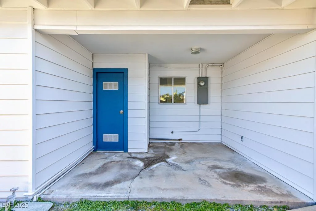 3025 Holmes, North Las Vegas, NV 89030
