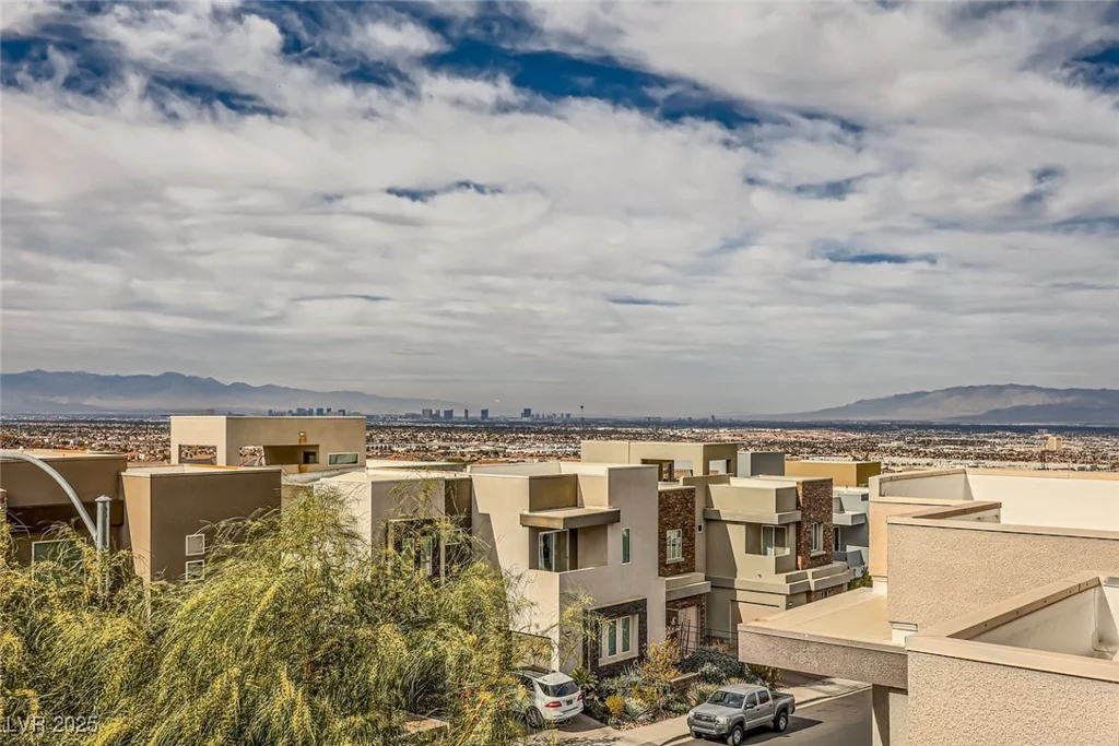 284 Crimson Edge, Henderson, NV 89012
