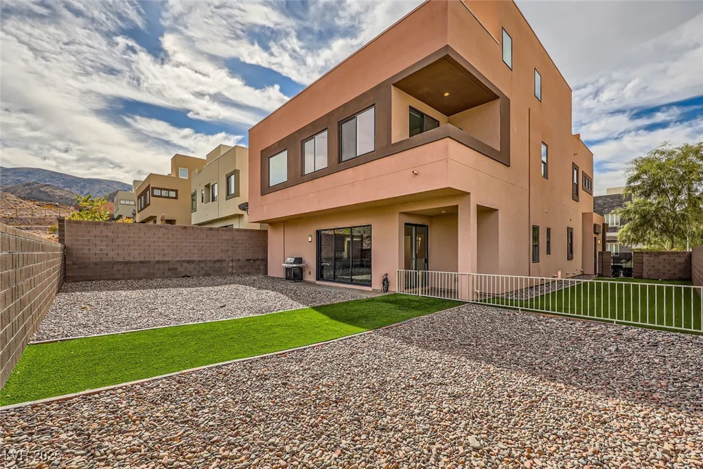 284 Crimson Edge, Henderson, NV 89012