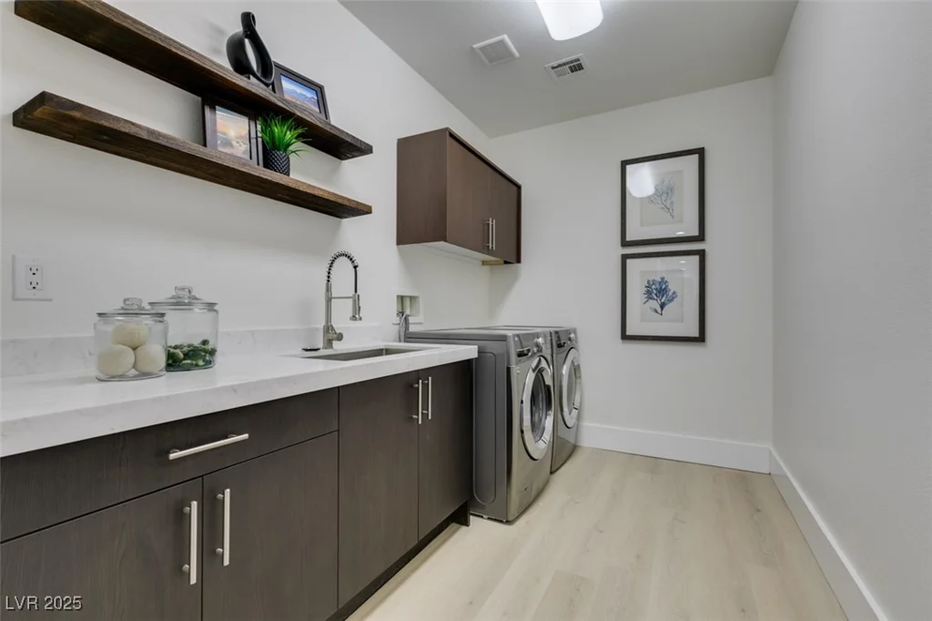 2631 Mystere, Las Vegas, NV 89117