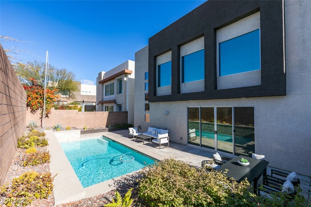 2631 Mystere, Las Vegas, NV 89117