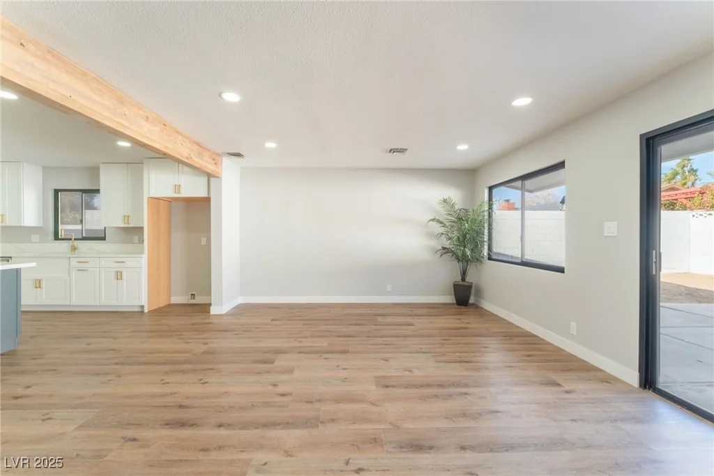 1313 Bonita, Las Vegas, NV 89104