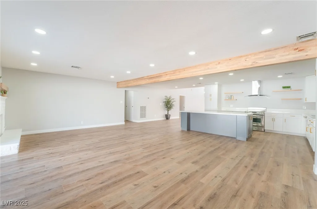 1313 Bonita, Las Vegas, NV 89104