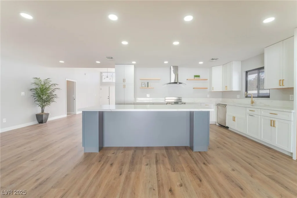 1313 Bonita, Las Vegas, NV 89104