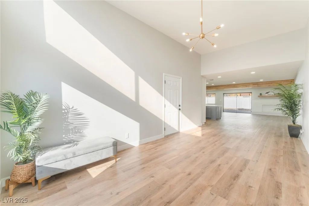 1313 Bonita, Las Vegas, NV 89104
