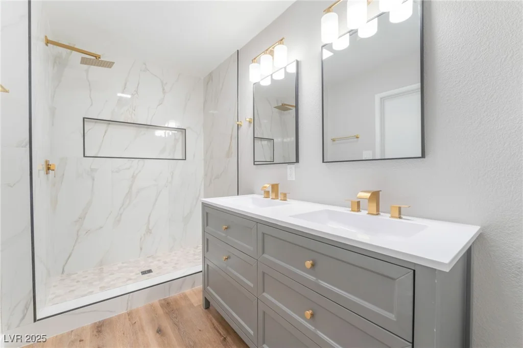 1313 Bonita, Las Vegas, NV 89104