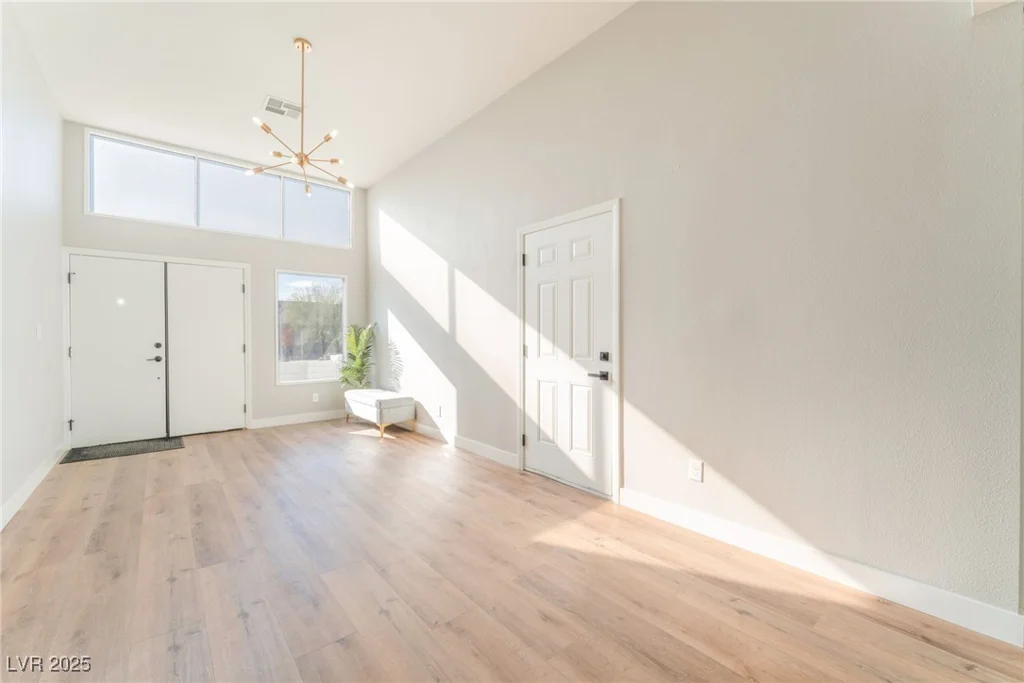 1313 Bonita, Las Vegas, NV 89104
