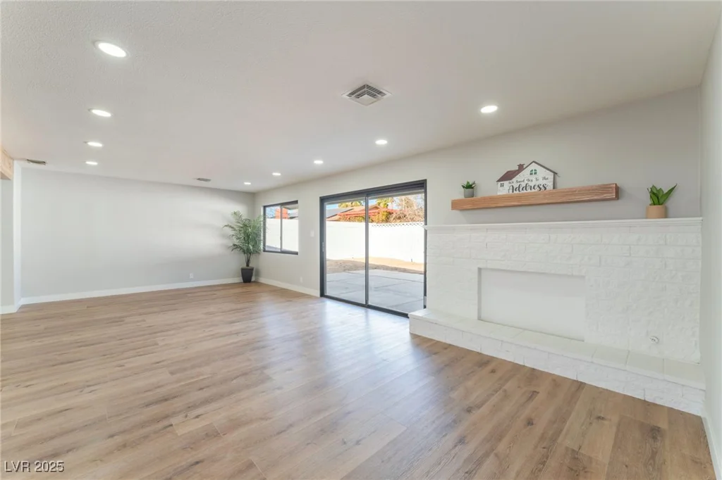 1313 Bonita, Las Vegas, NV 89104