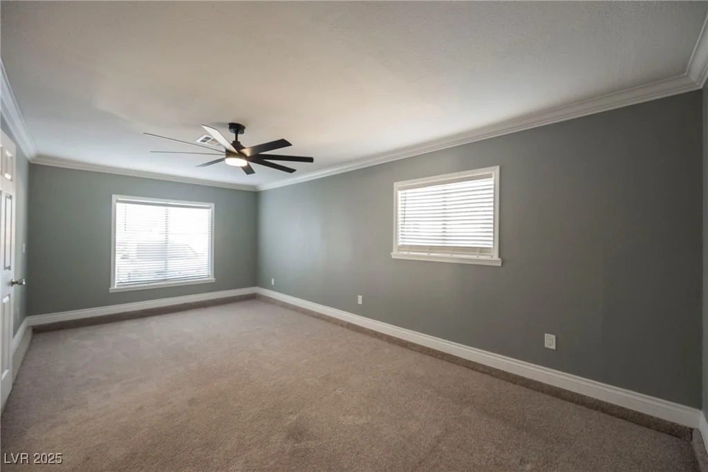 6215 Newville, Las Vegas, NV 89103