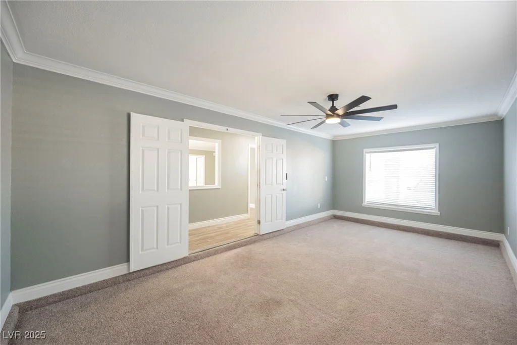 6215 Newville, Las Vegas, NV 89103