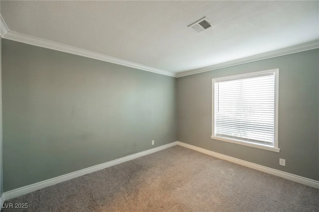6215 Newville, Las Vegas, NV 89103