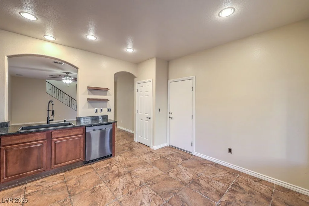 7642 Riva Ridge, Las Vegas, NV 89149