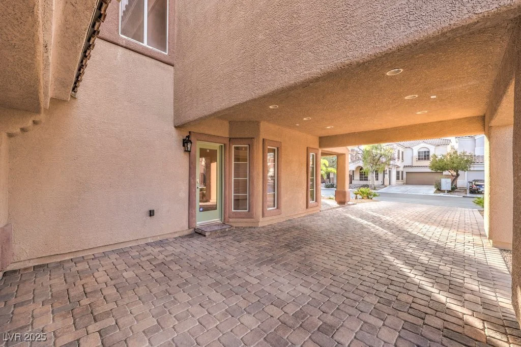7642 Riva Ridge, Las Vegas, NV 89149