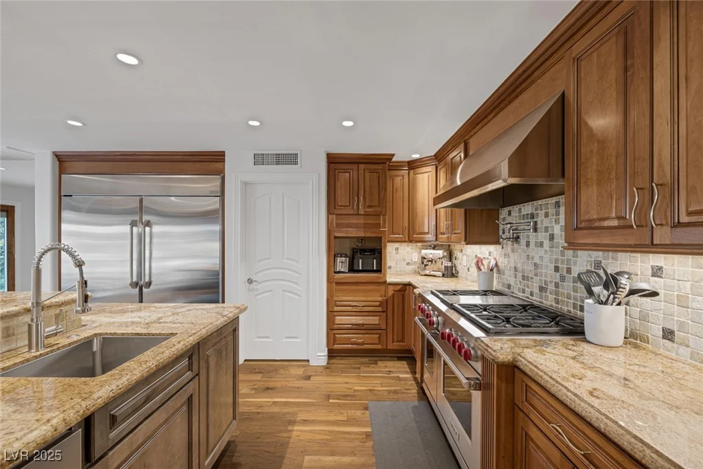 105 Quail Run, Henderson, NV 89014
