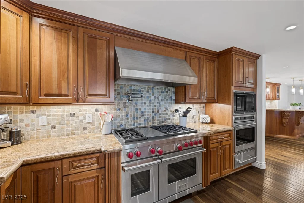 105 Quail Run, Henderson, NV 89014