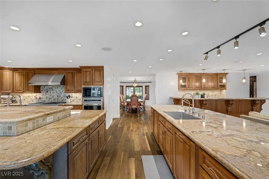 105 Quail Run, Henderson, NV 89014
