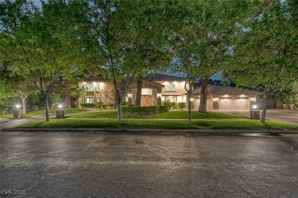 105 Quail Run, Henderson, NV 89014