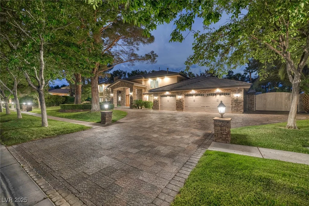 105 Quail Run, Henderson, NV 89014