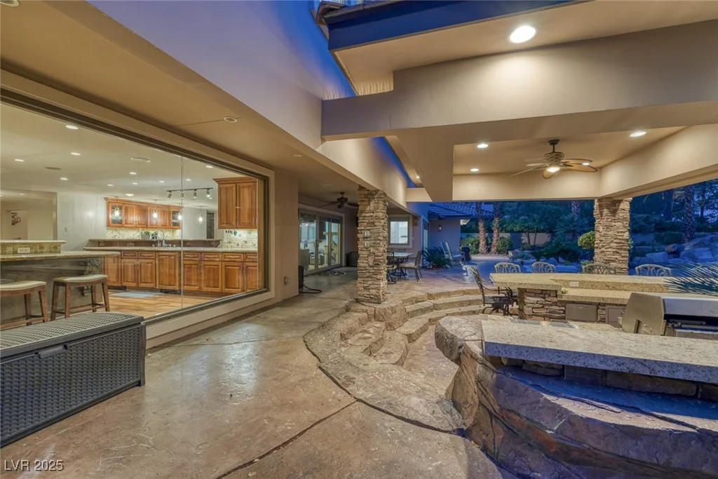 105 Quail Run, Henderson, NV 89014