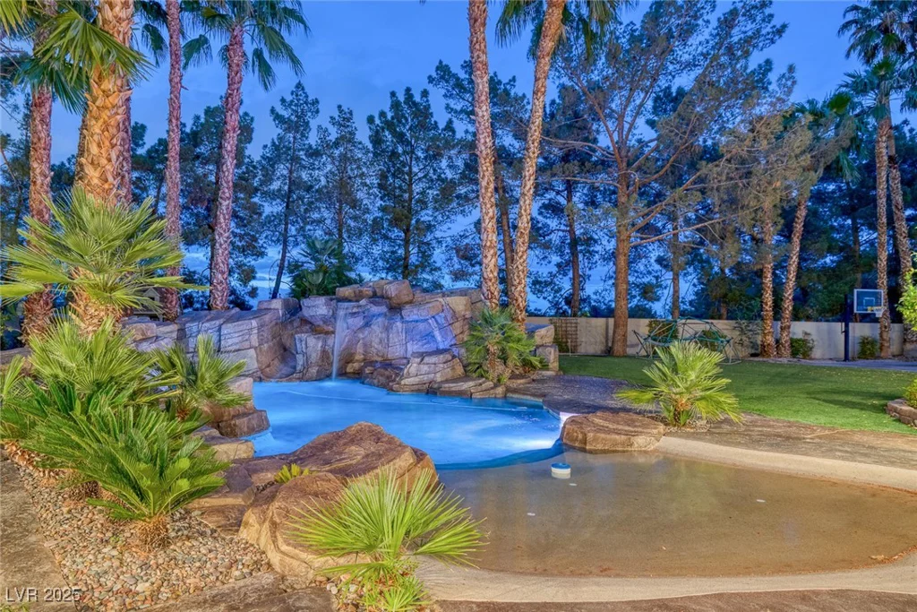 105 Quail Run, Henderson, NV 89014