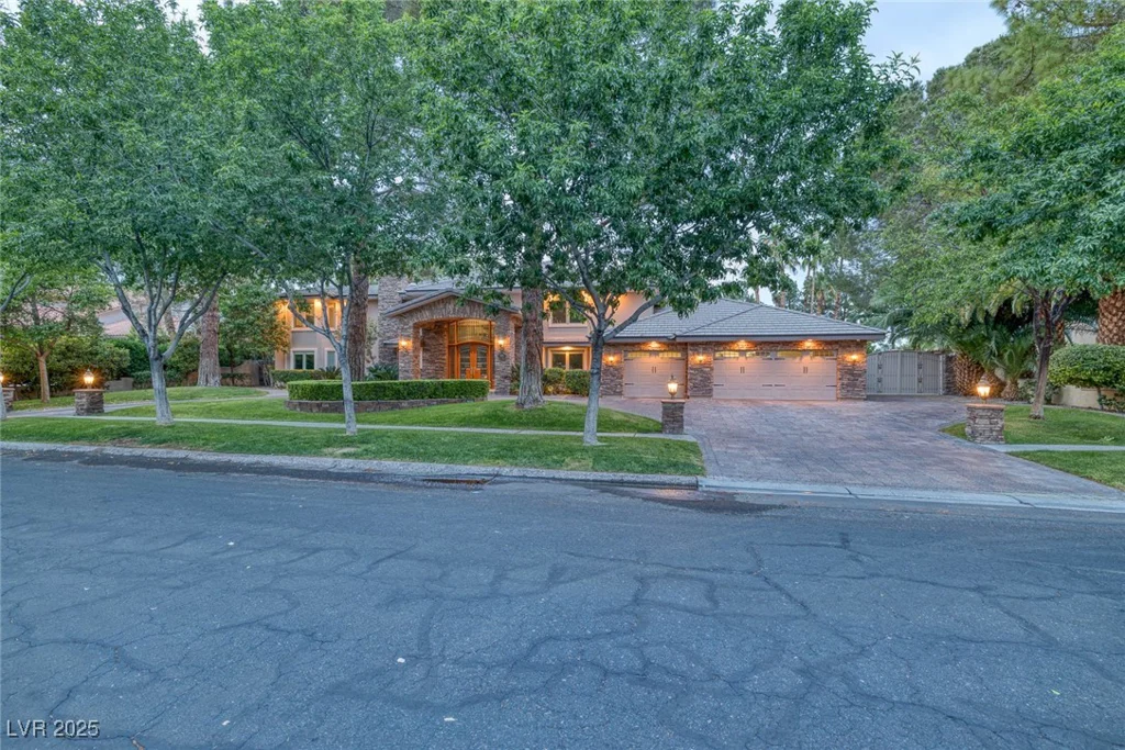 105 Quail Run, Henderson, NV 89014