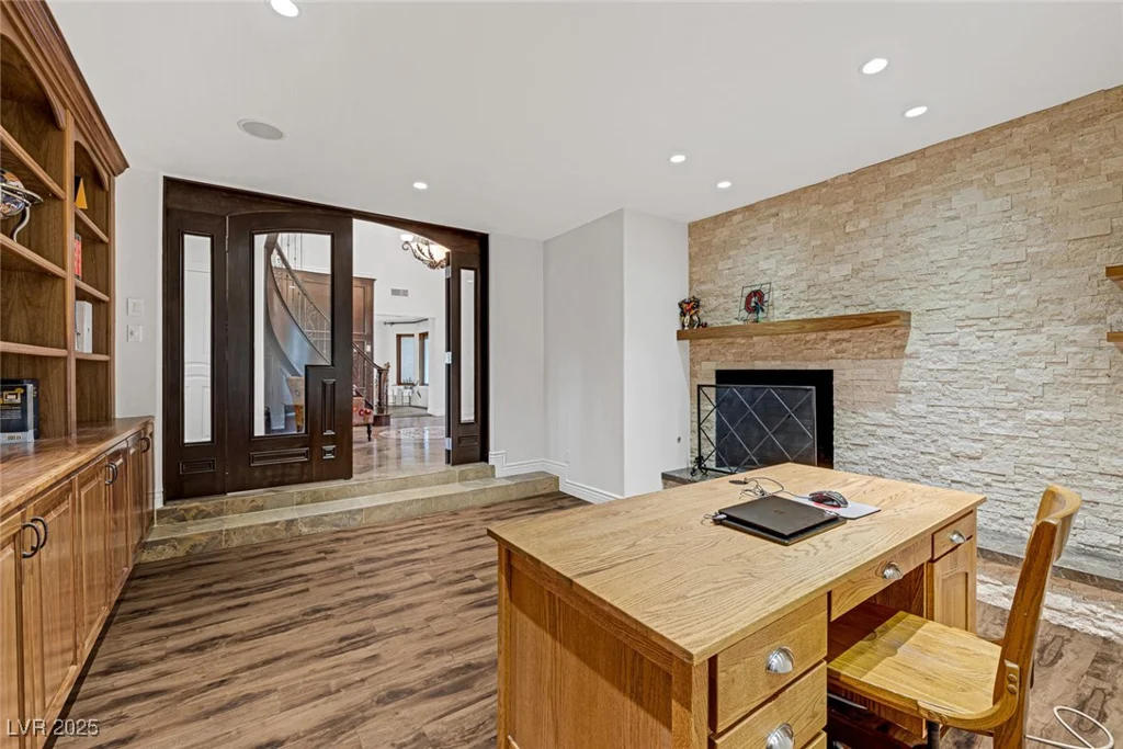 105 Quail Run, Henderson, NV 89014