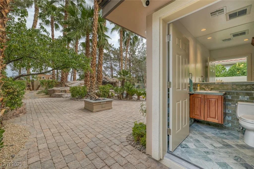 105 Quail Run, Henderson, NV 89014