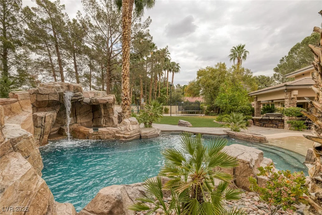 105 Quail Run, Henderson, NV 89014