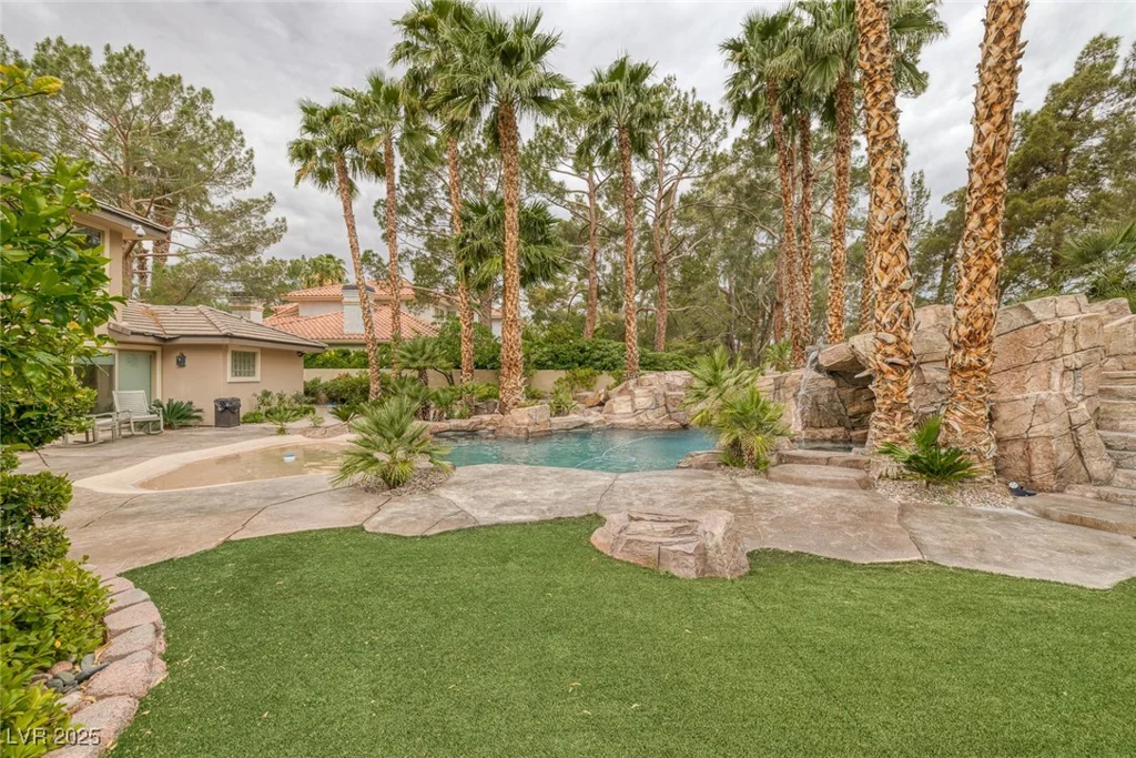 105 Quail Run, Henderson, NV 89014