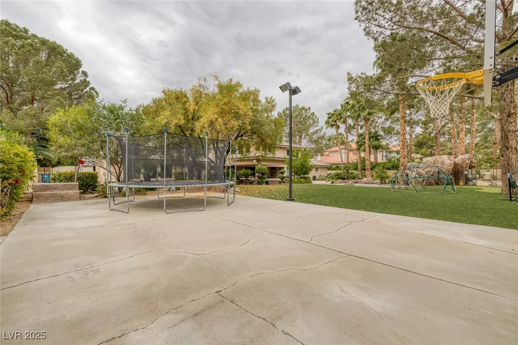 105 Quail Run, Henderson, NV 89014