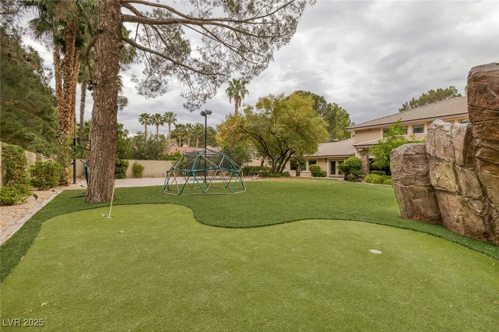 105 Quail Run, Henderson, NV 89014