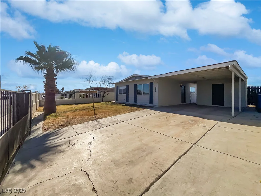 3109 Crawford, North Las Vegas, NV 89030