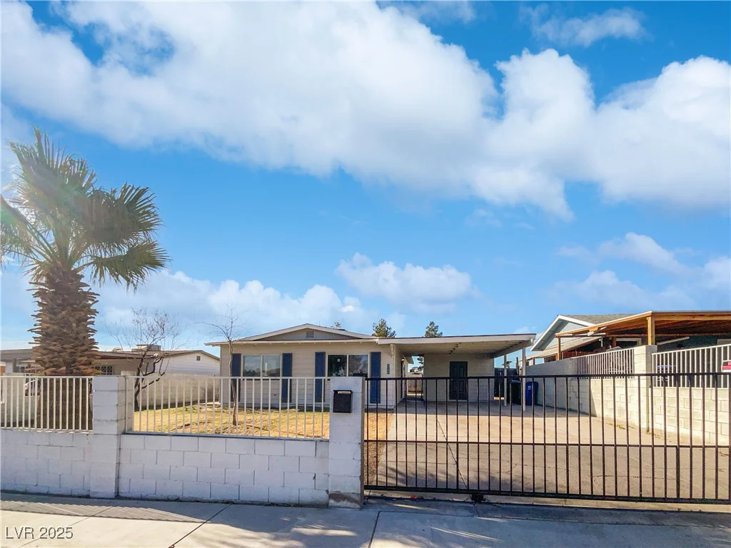 3109 Crawford, North Las Vegas, NV 89030