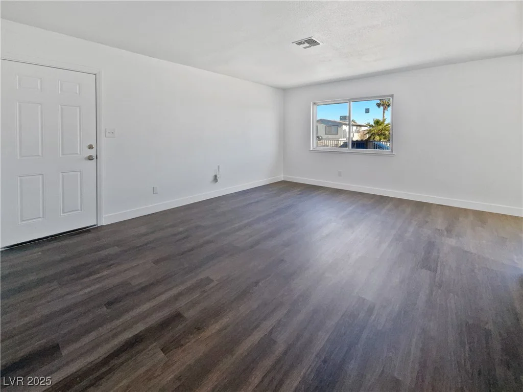 3109 Crawford, North Las Vegas, NV 89030