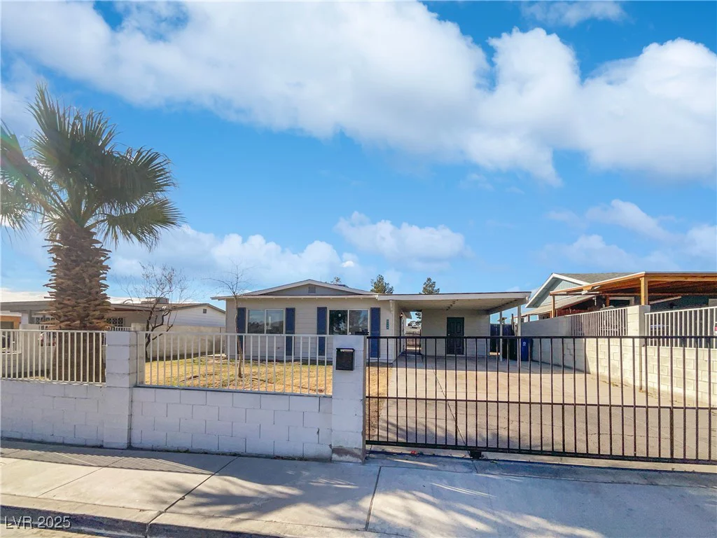 3109 Crawford, North Las Vegas, NV 89030