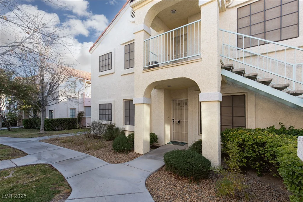 4839 Torrey Pines, Las Vegas, NV 89103
