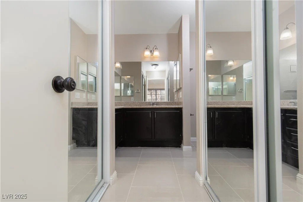 4839 Torrey Pines, Las Vegas, NV 89103