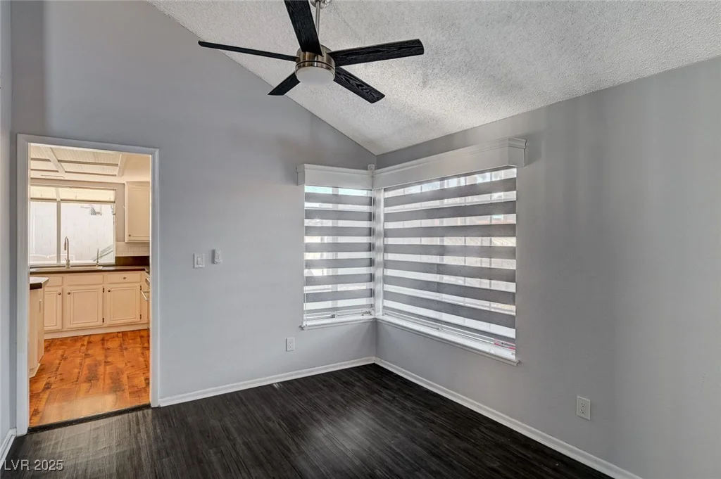 2101 Autumn Lull, Las Vegas, NV 89146