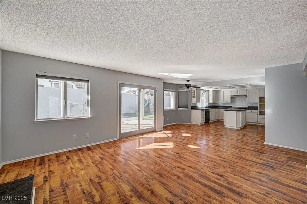 2101 Autumn Lull, Las Vegas, NV 89146